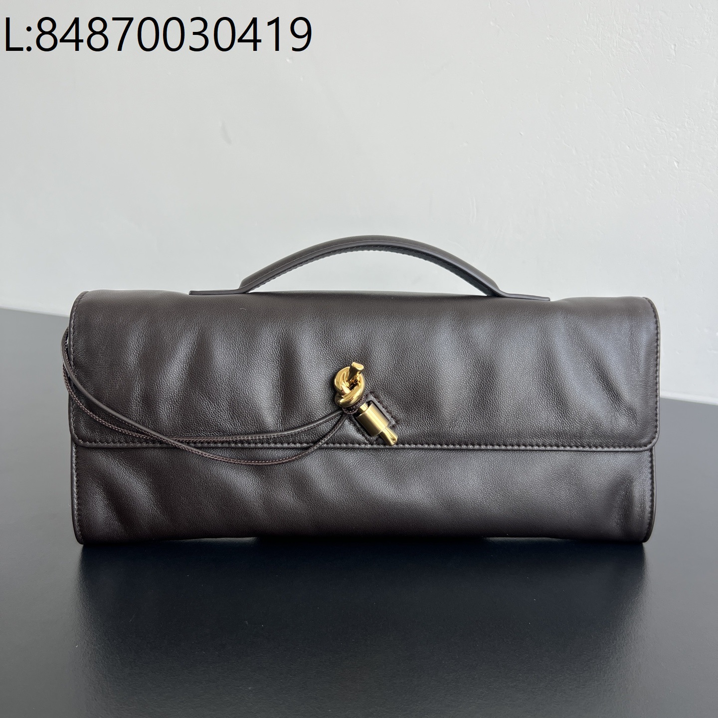 징 팩토리 보테가 베네타 안디아모 클러치 폰단트 843797 31*13*3cm