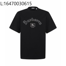 [잔디집2] 루이비통 고딕 로고 크루넥 반팔티 블랙