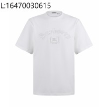 [잔디집2] 루이비통 고딕 로고 크루넥 반팔티 화이트