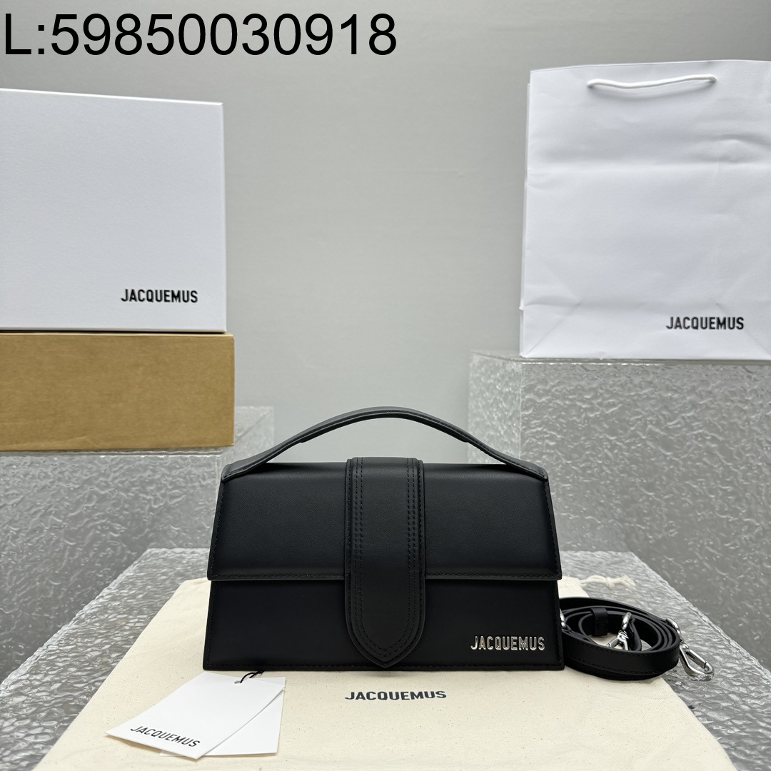 [카타] 자크뮈스 밤비노 크로스바디 플랩백 블랙 24*13*7cm 은장 무광