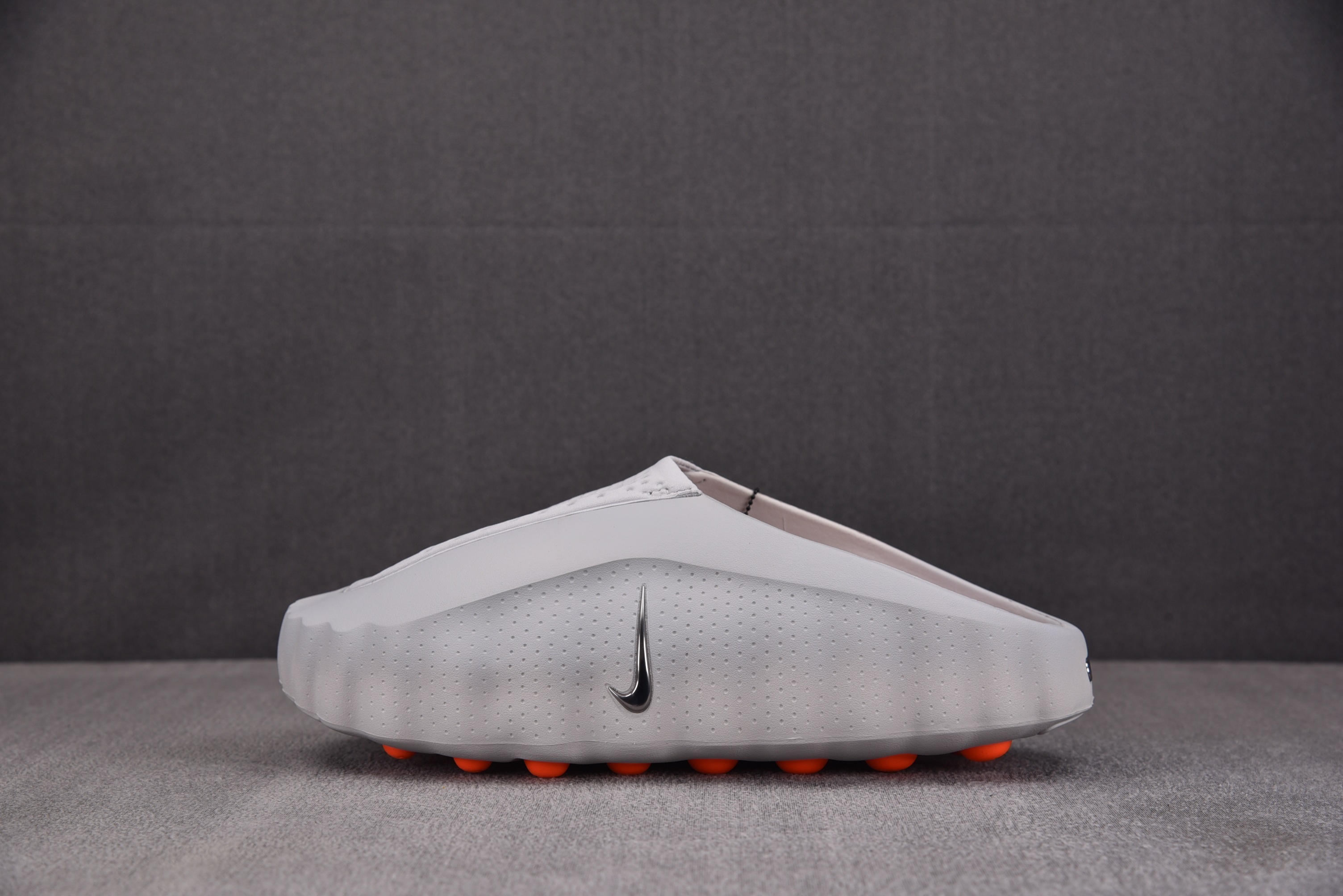 【GX】나이키 마인드 001 슬라이드 라이트 스모크 그레이 HQ4307-003