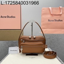 [카타공장, kata공장] 아크네 스튜디오 카메로 키트 크로스바디백 꼬냑 26*16*7cm 스몰