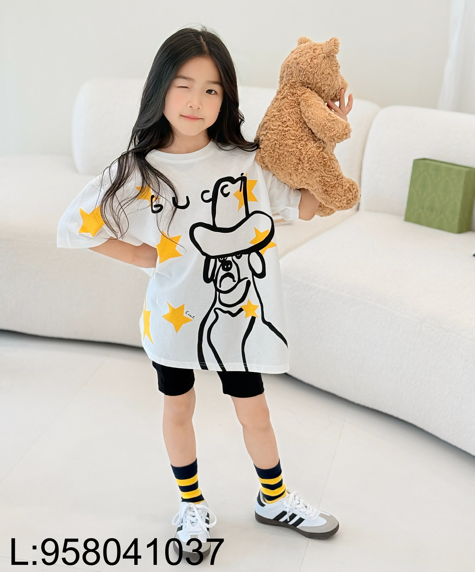 [AC아동복] 구찌 모노그램 그래피티 도그 반팔티 화이트