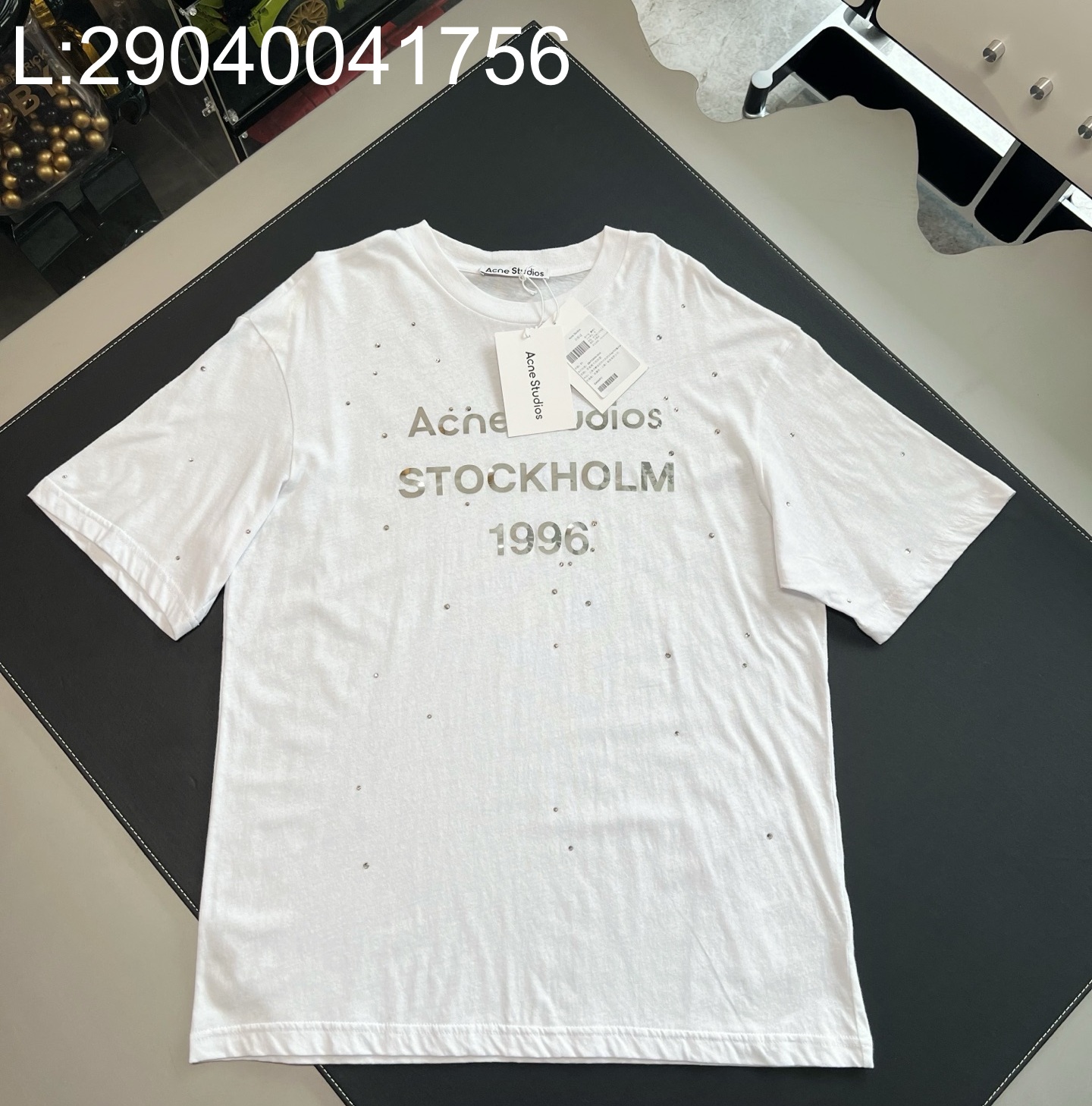 V공장 아크네 스튜디오 로고 1996 큐빅 반팔티 화이트