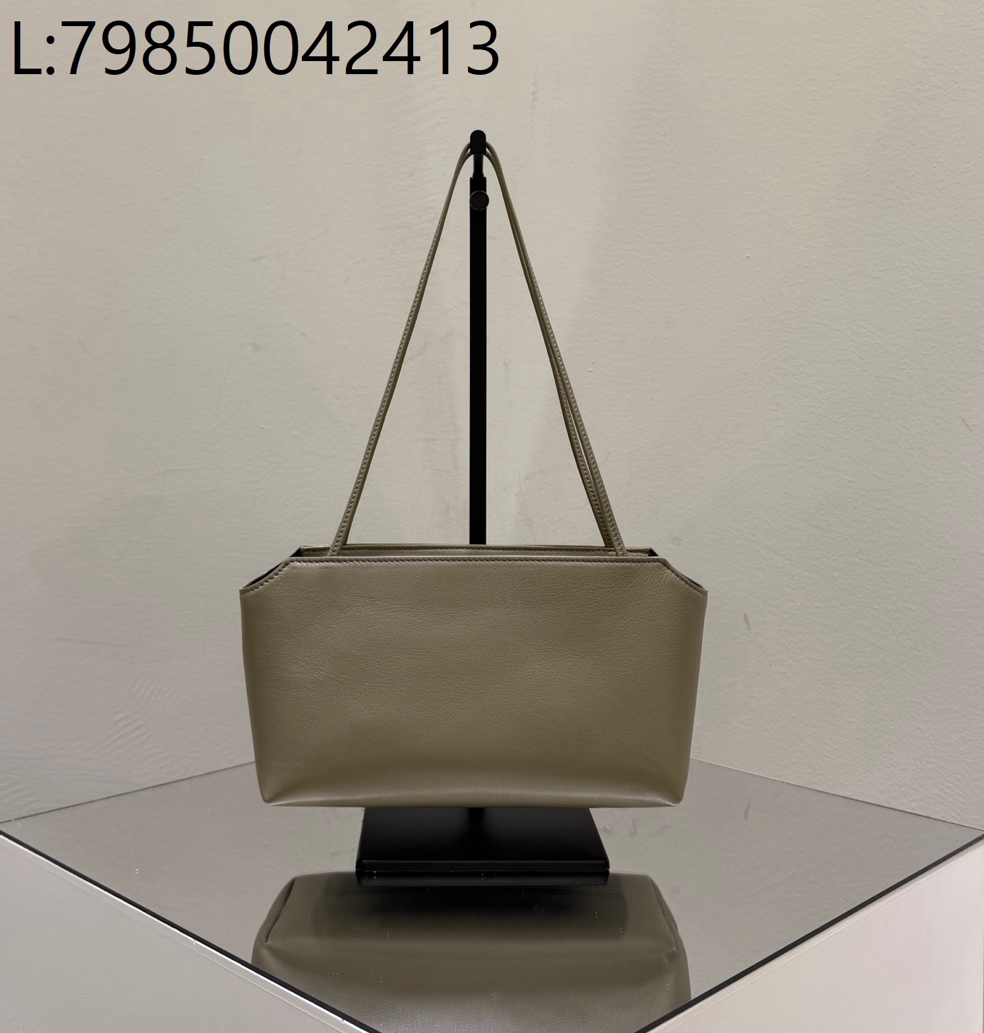 [켄달공장] 더 로우 테라스 투 고 백 올리브 그린 21*10.5*12.5cm