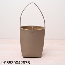 [켄달공장] 더 로우 ns 파크 토트백 스몰 13*13*23cm 밀크티