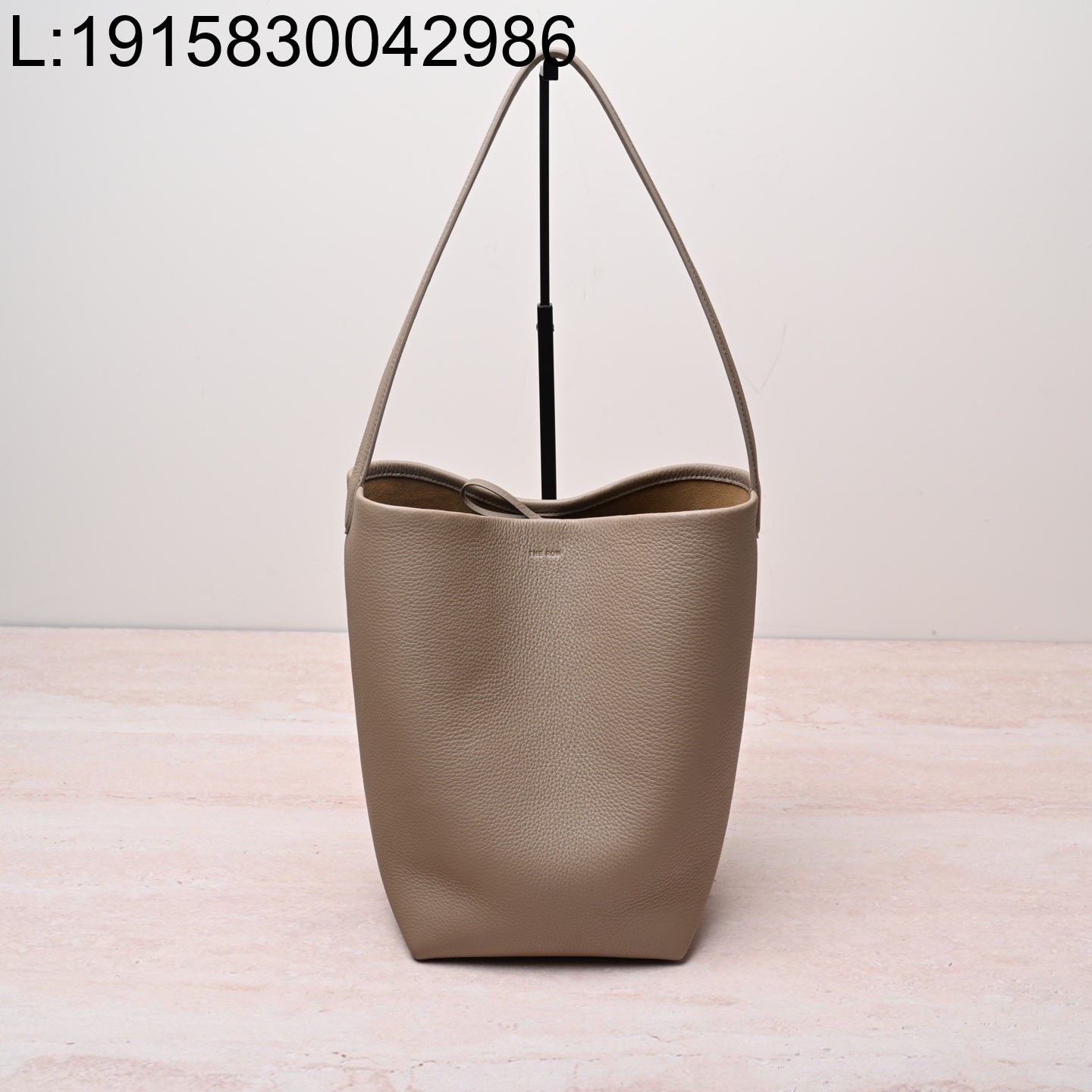 [켄달공장] 더 로우 ns 파크 토트백 미디움 17*15.5*28.5cm 밀크티